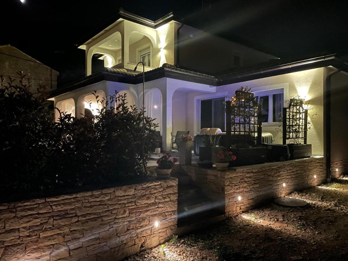 Villa Zonta Apartment Maremi With Private Jacuzzi Buje Dış mekan fotoğraf