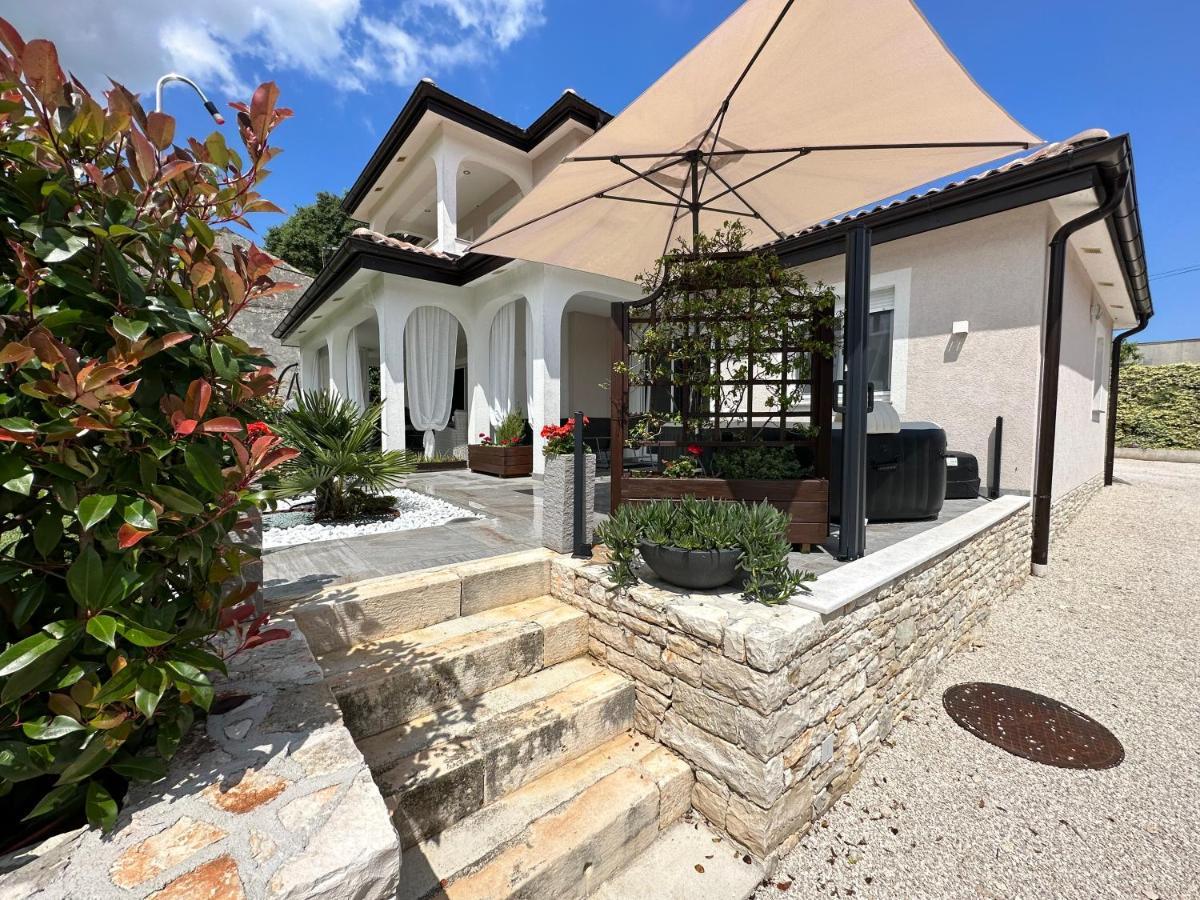 Villa Zonta Apartment Maremi With Private Jacuzzi Buje Dış mekan fotoğraf