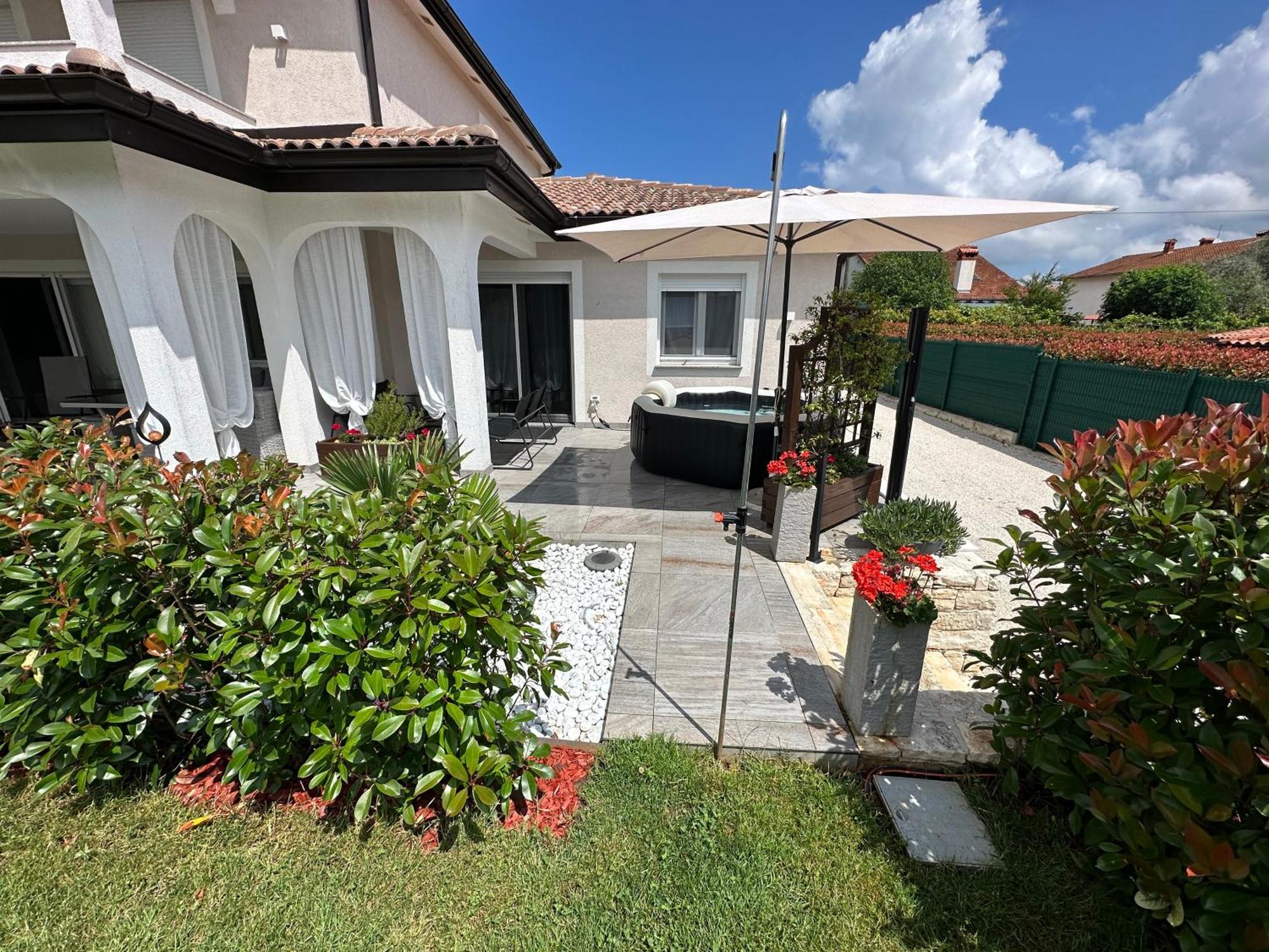 Villa Zonta Apartment Maremi With Private Jacuzzi Buje Dış mekan fotoğraf